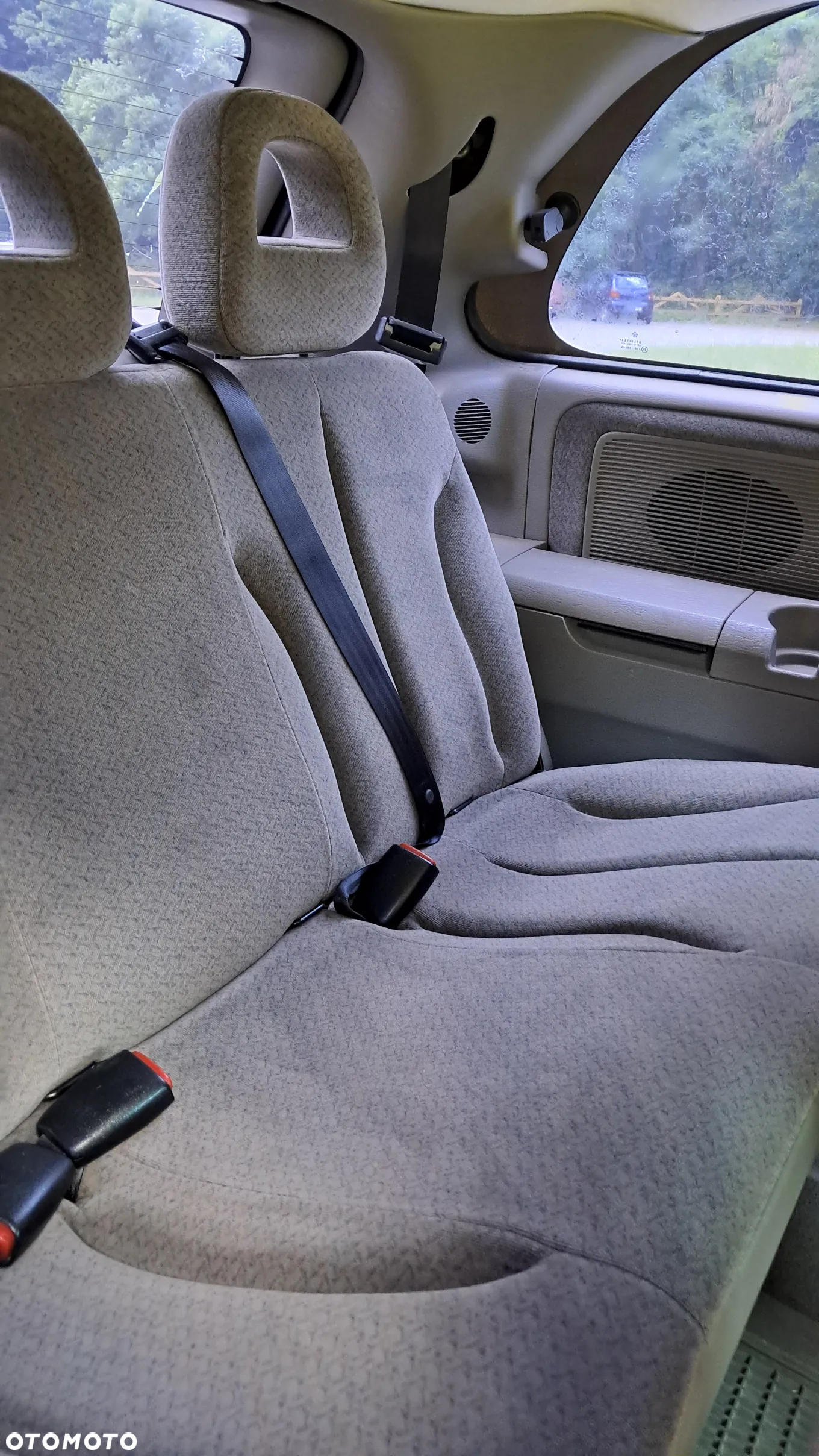 Chrysler Voyager 2.5L CRD SE - 10