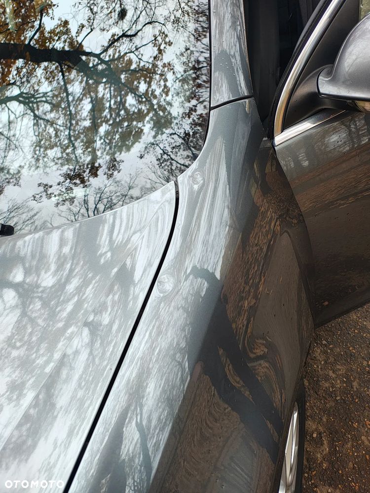 Volkswagen Golf VI 2.0 TDI Comfortline - 21