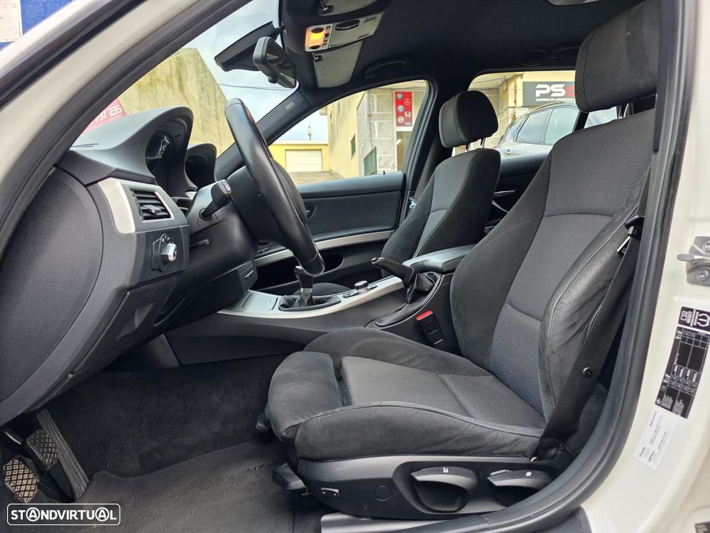 BMW 320 d Pack M - 10