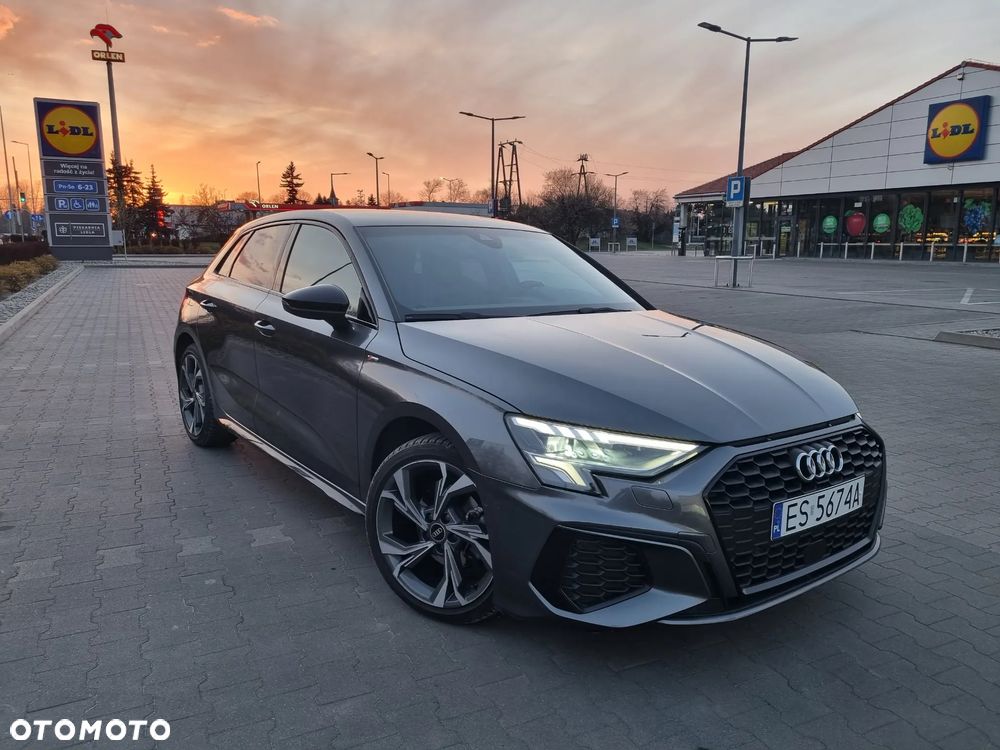 Audi A3 Sportback - 2