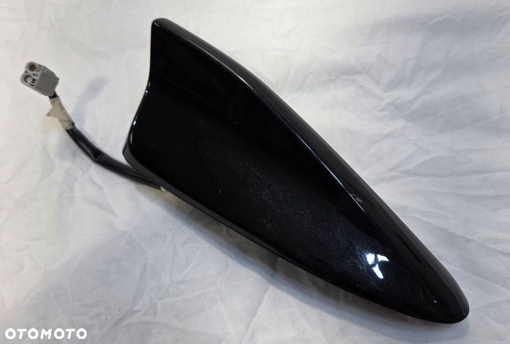 Mazda CX5 12-17 Lift 42A Antena dachowa rekin pletwa GML866930 - 1