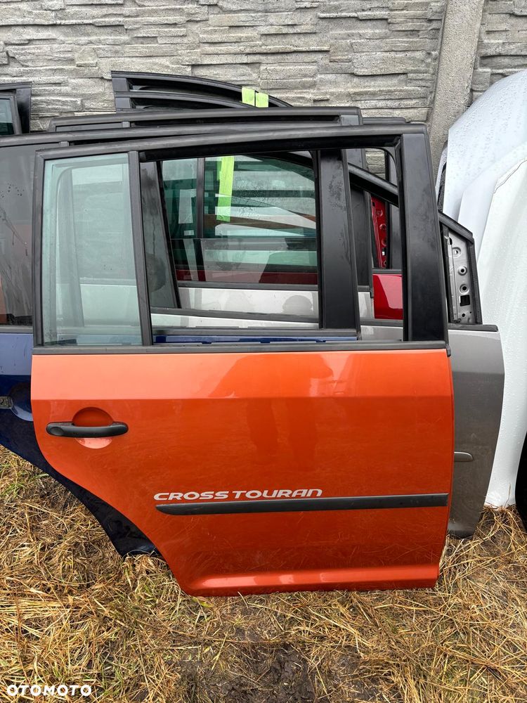 VW VOLKSWAGEN TOURAN I 2003-2015r RÓŻNE KOLORY DRZWI PRAWE TYLNE POZNAŃ GIEŁDA - 3