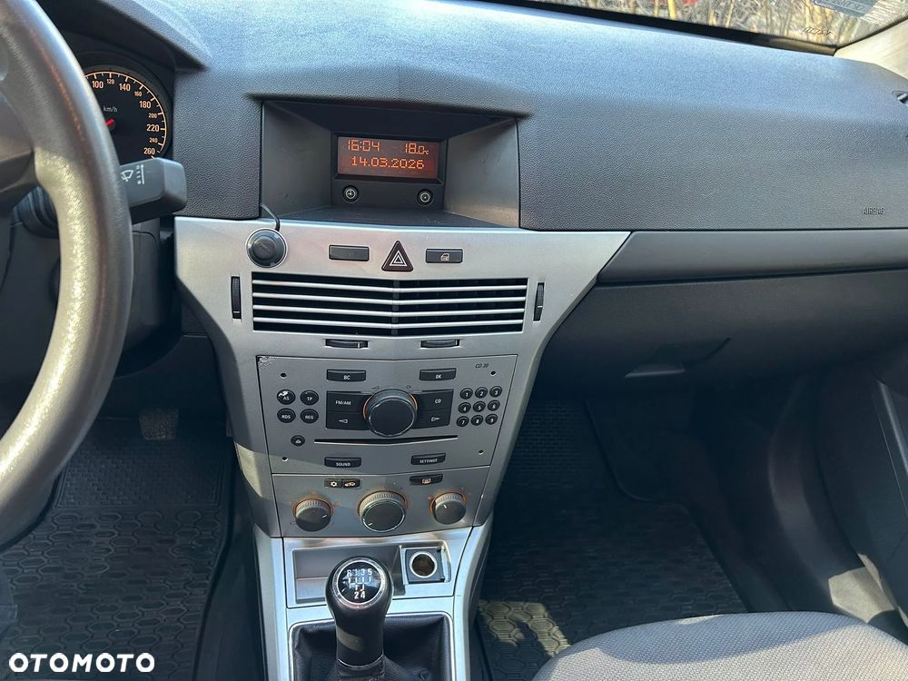Opel Astra 1.6 - 9