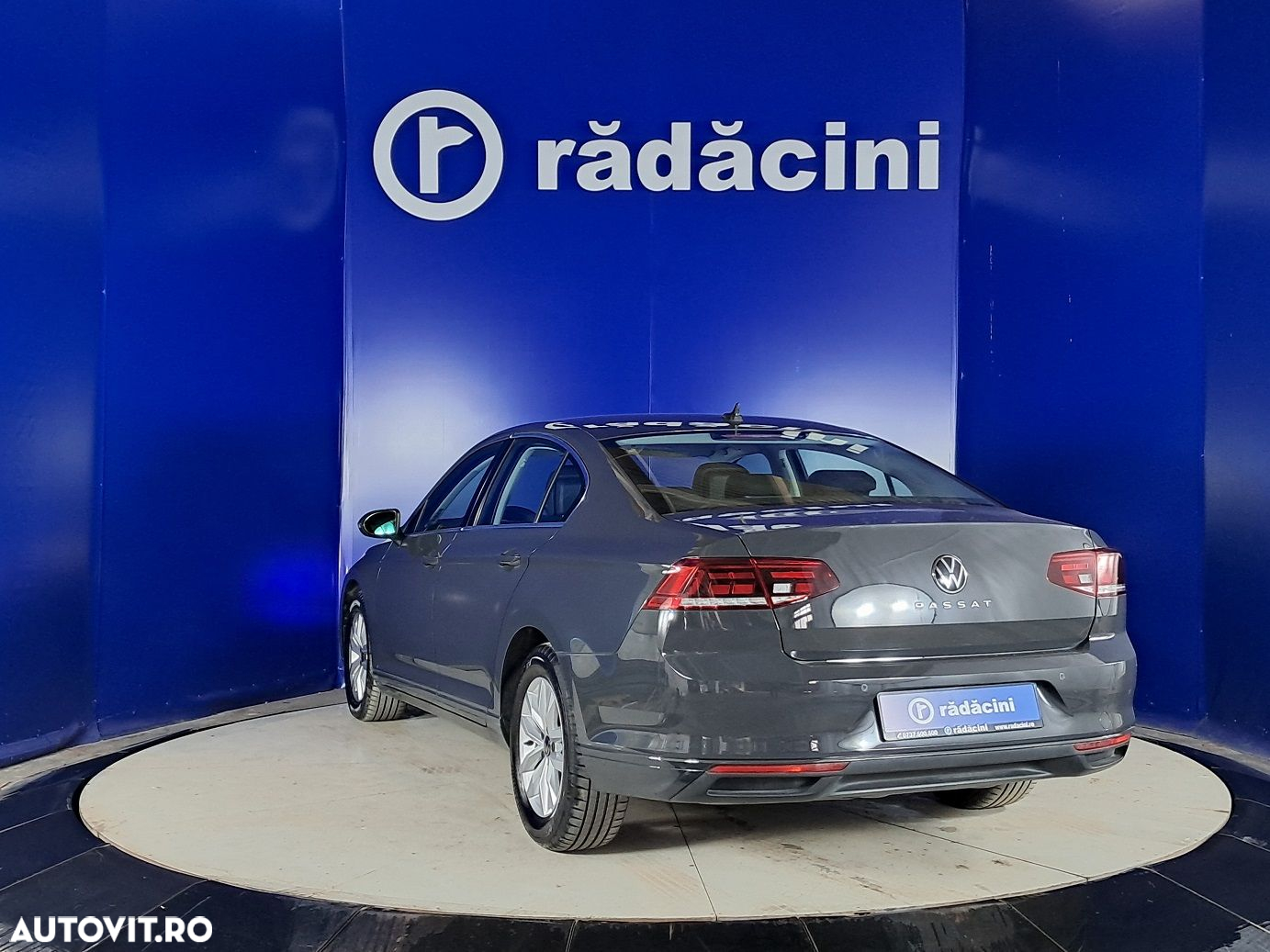 Volkswagen Passat - 3