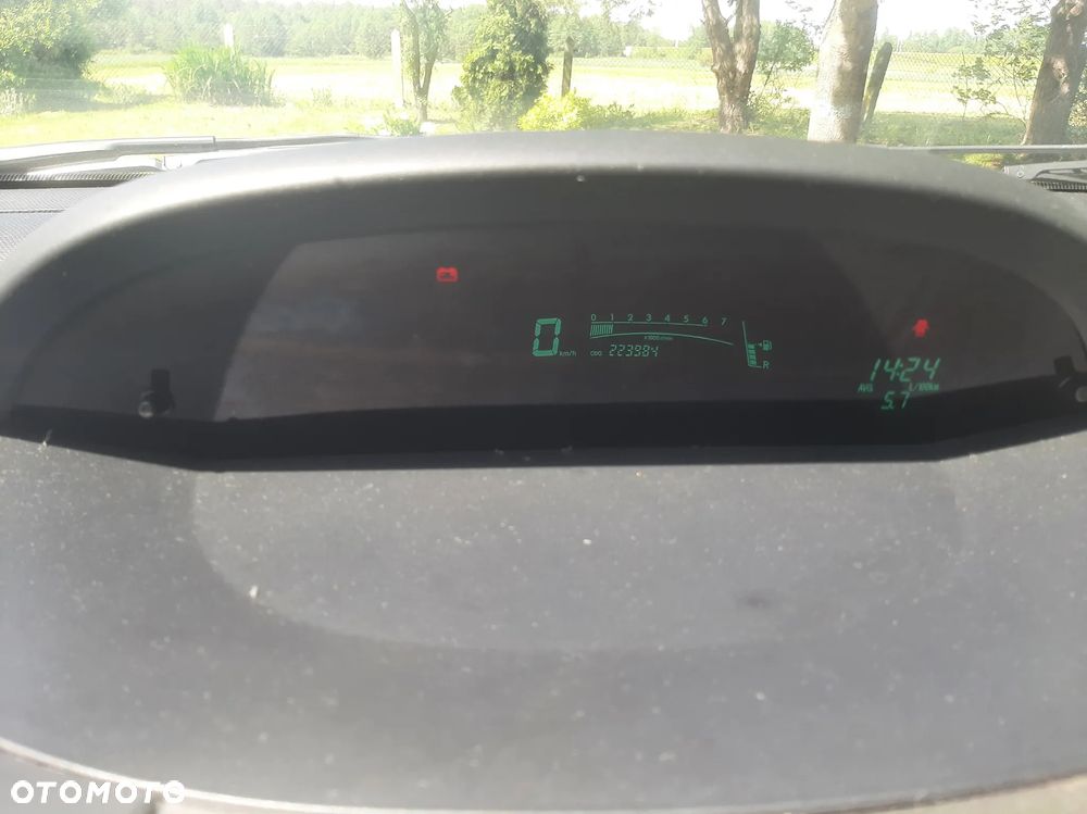Toyota Yaris 1.0 VVT-i Style - 5