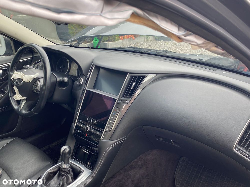 Infiniti Q50 2.2d - 23