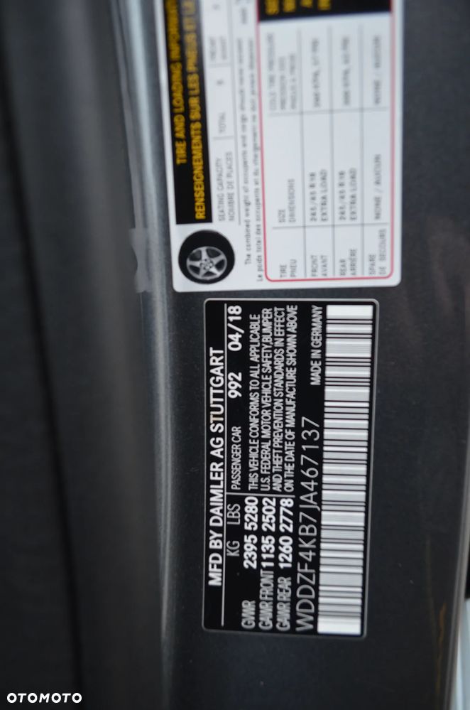 Mercedes-Benz Klasa E 300 9G-TRONIC AMG Line - 17