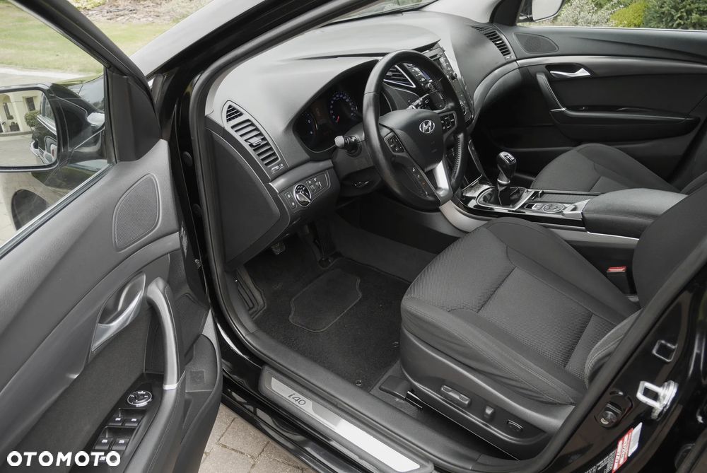 Hyundai i40 Kombi 1.7 CRDi Premium - 13
