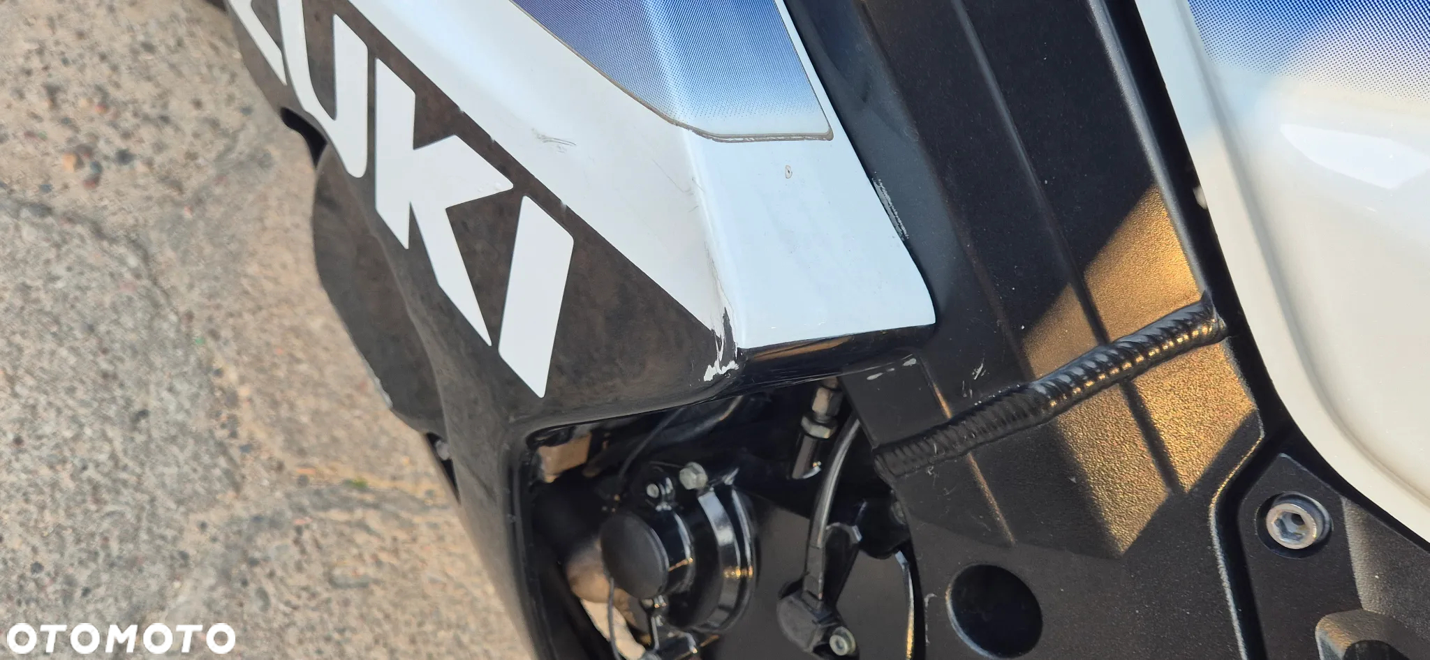 Suzuki GSX-R - 15
