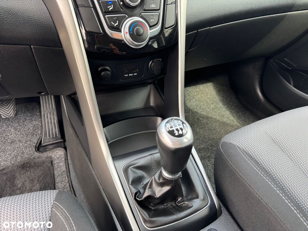Hyundai i30 1.6 GDI Premium - 23