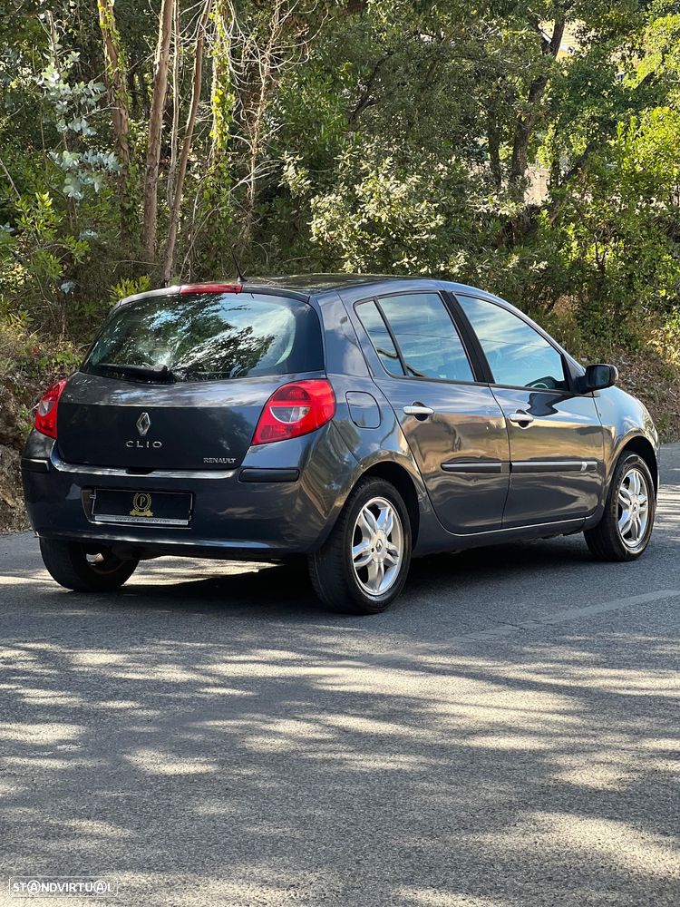 Renault Clio 1.2 16V Dynamique - 3