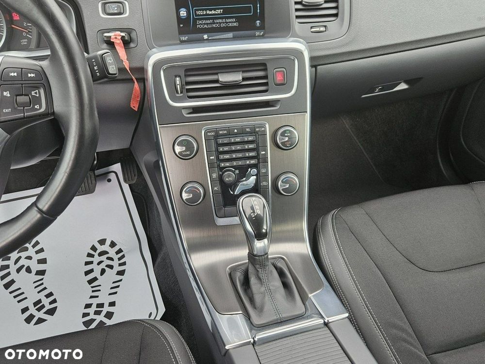 Volvo V60 D3 Geartronic Momentum - 14