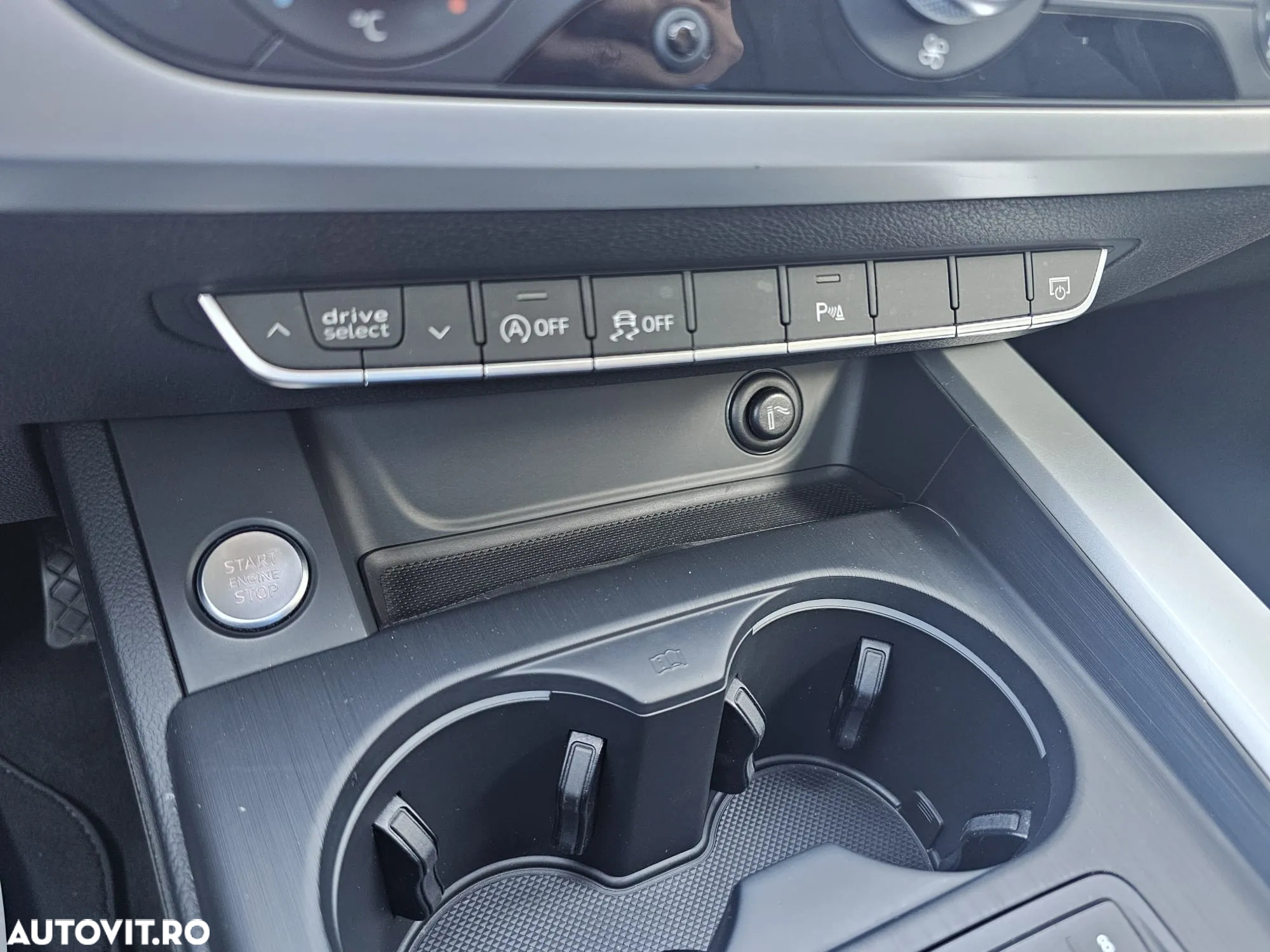 Audi A4 Avant 2.0 40 TDI quattro S tronic Advanced - 33