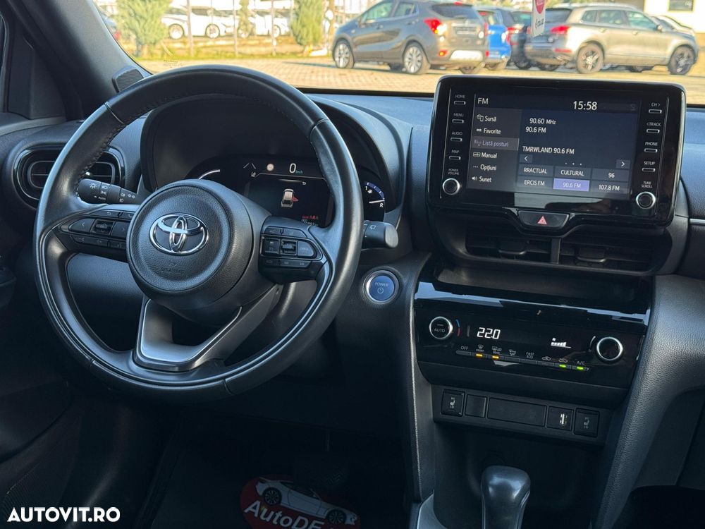 Toyota Yaris Cross - 11