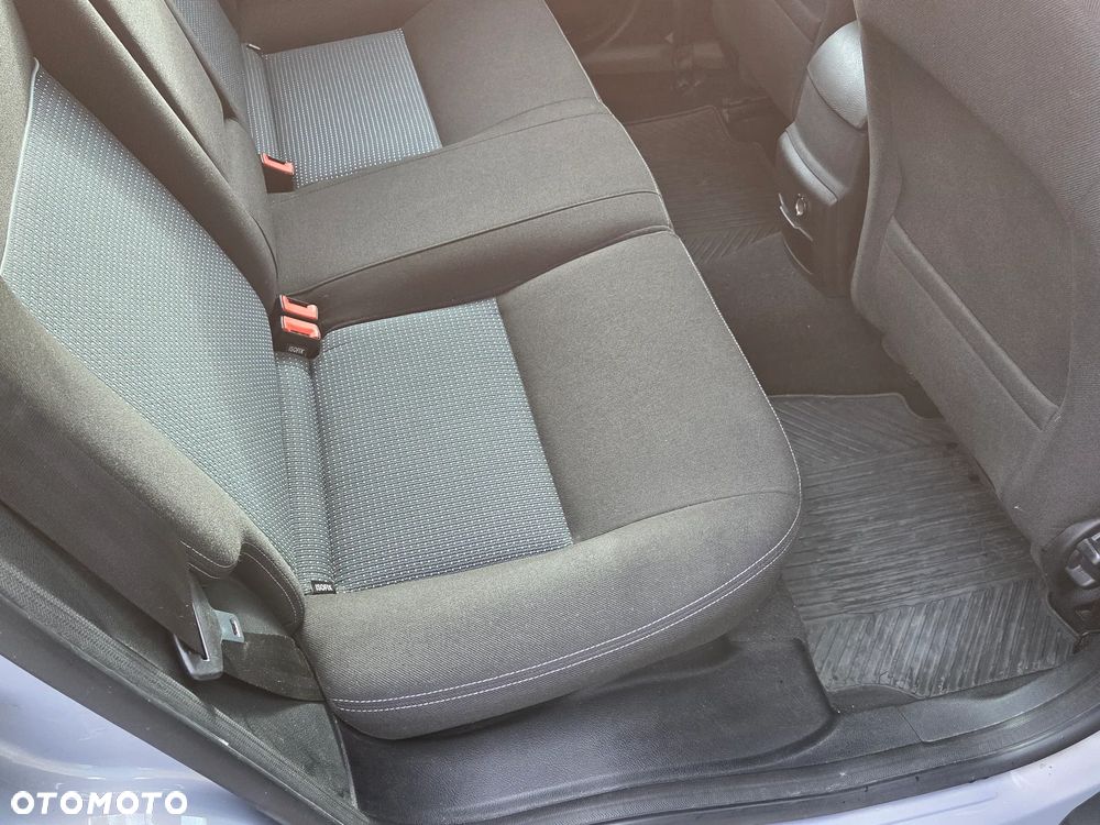 Ford Mondeo 1.6 T Silver X Plus - 12