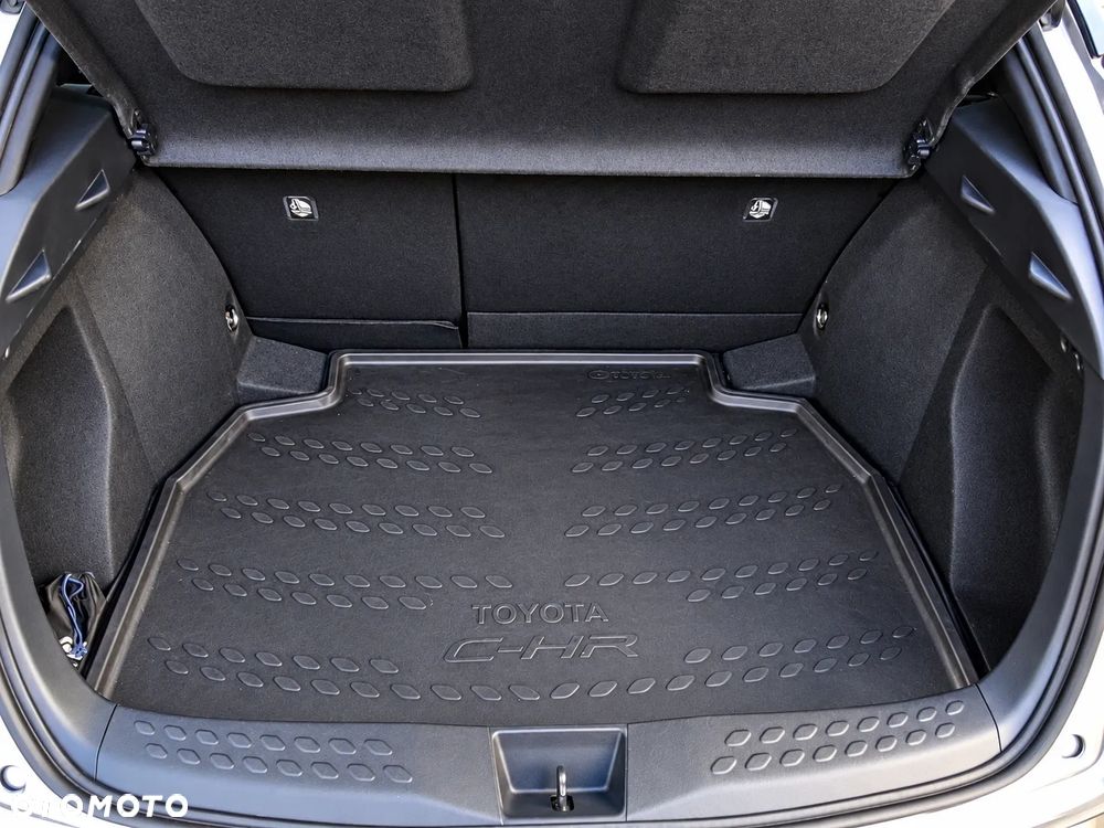 Toyota C-HR Style Selection - 28