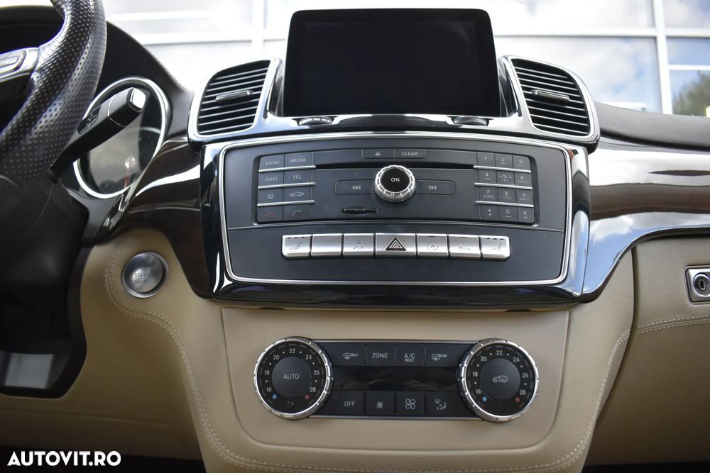 Mercedes-Benz GLE 350 d 4MATIC - 28