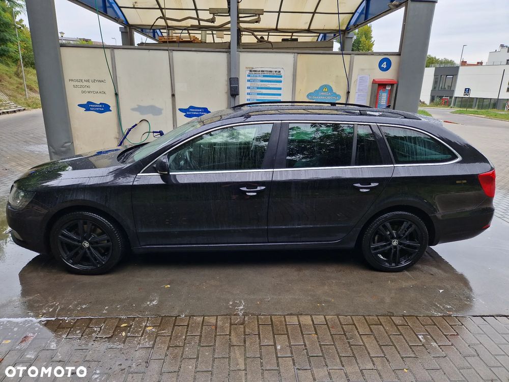 Skoda Superb 2.0 TDI Active DSG - 13