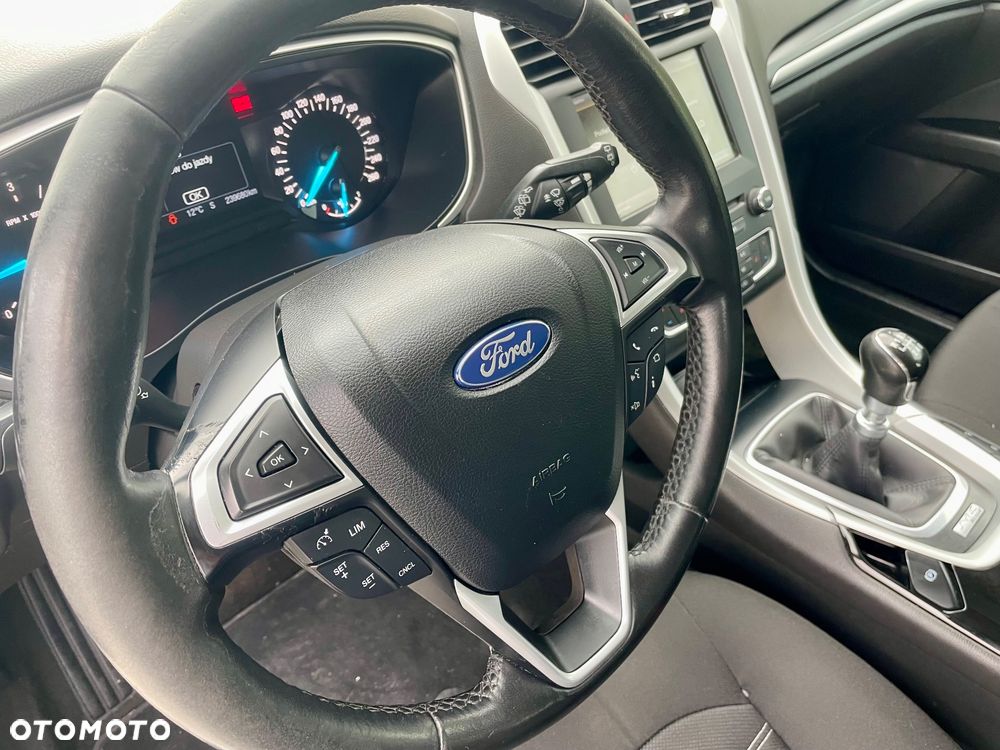 Ford Mondeo 2.0 TDCi STart-Stopp Titanium - 33
