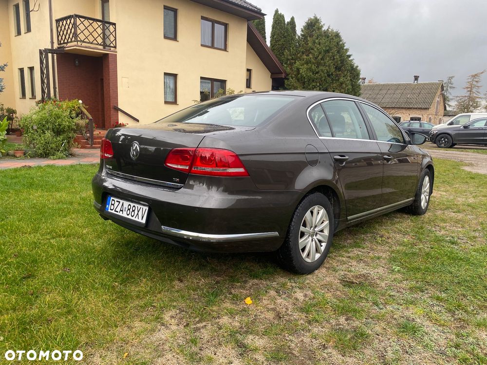 Volkswagen Passat 1.6 TDI Comfortline - 2