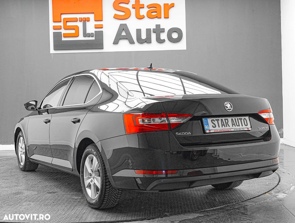 Skoda Superb 2.0 TDI DSG Ambition - 5