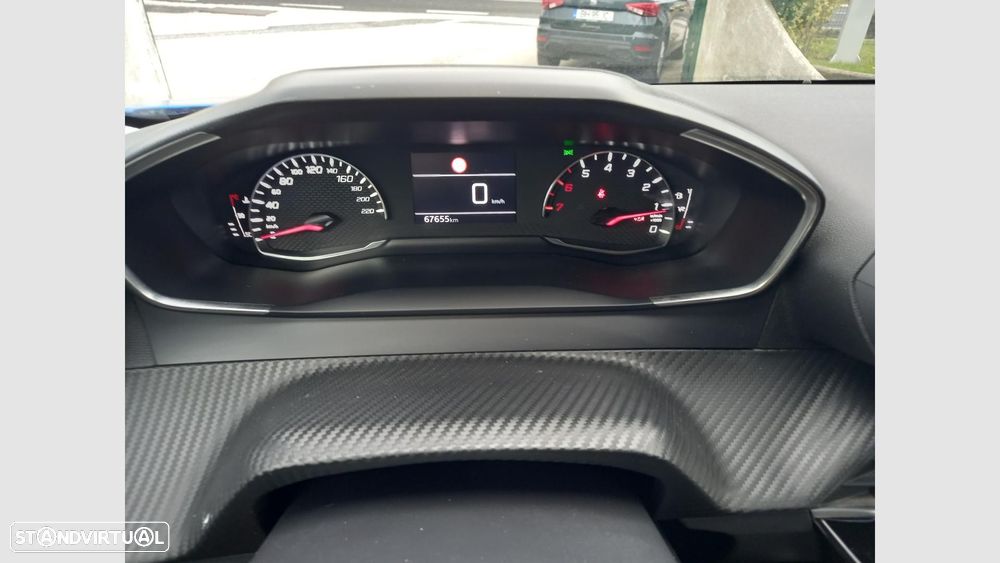 Peugeot 2008 1.2 PureTech Allure - 18