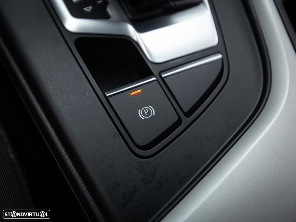 Audi A4 Avant 35 TDI S tronic - 24