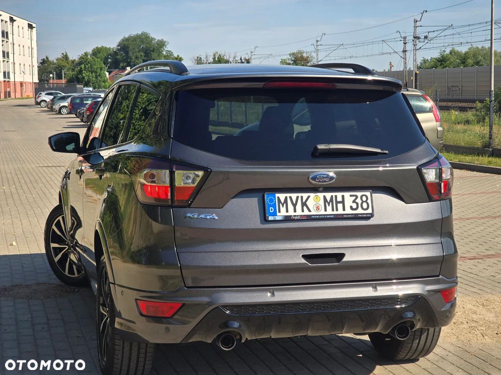 Ford Kuga 2.0 TDCi 4x4 ST-Line - 32