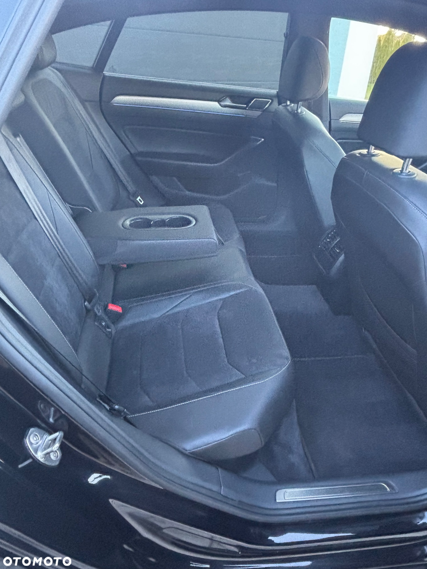 Volkswagen Arteon 2.0 TDI Bi-Turbo SCR 4Mot R-Line Edition DSG - 9