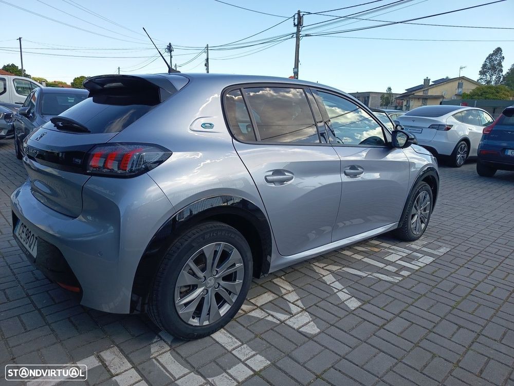 Peugeot e-208 50 kWh Allure - 10