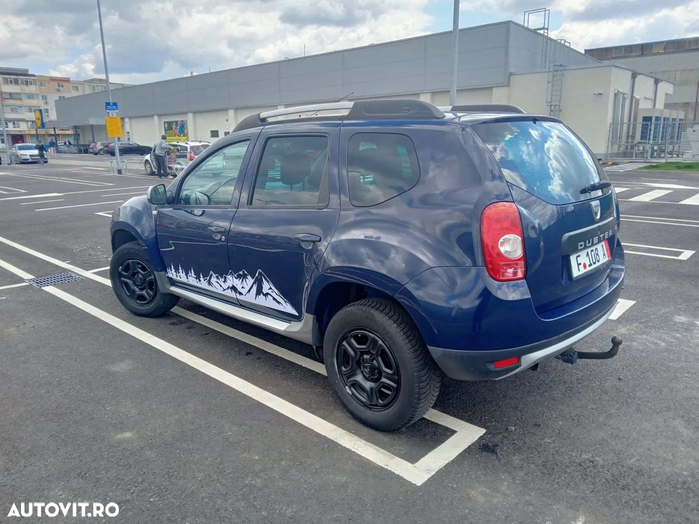 Dacia Duster 1.6 4x2 Laureate - 4