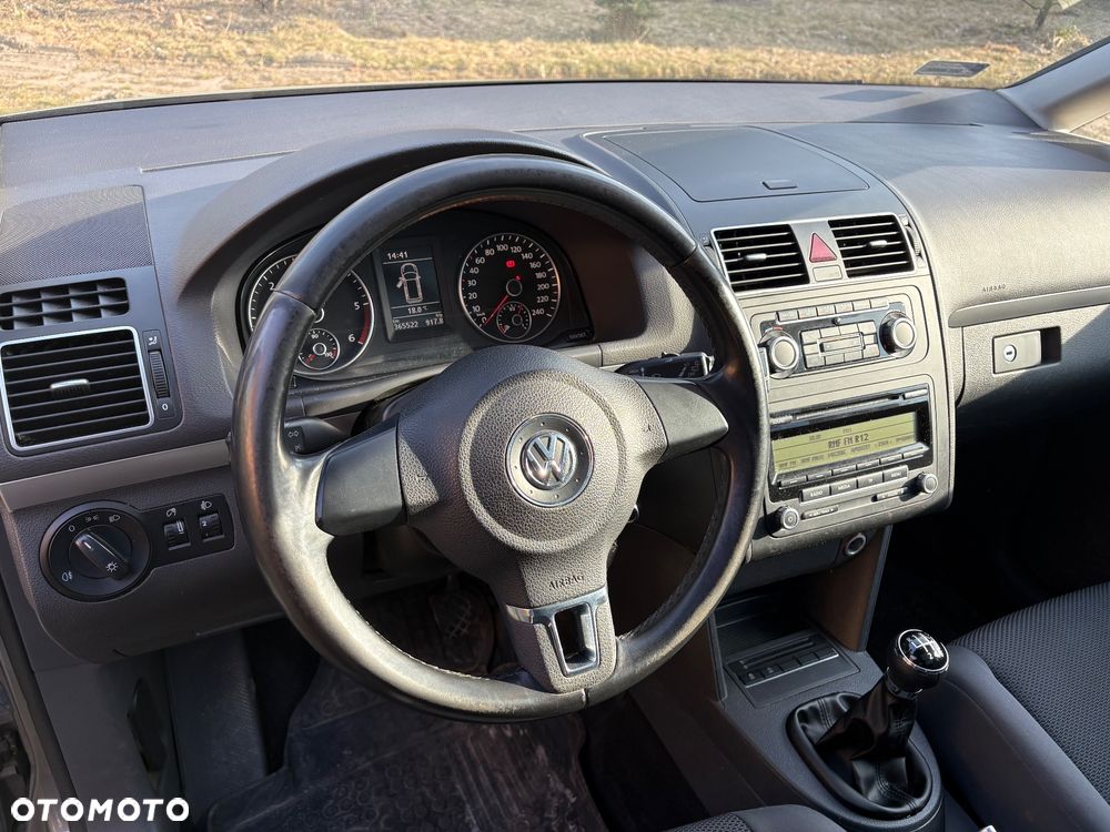 Volkswagen Touran 1.6 TDI DPF BlueMot Comfortline - 8