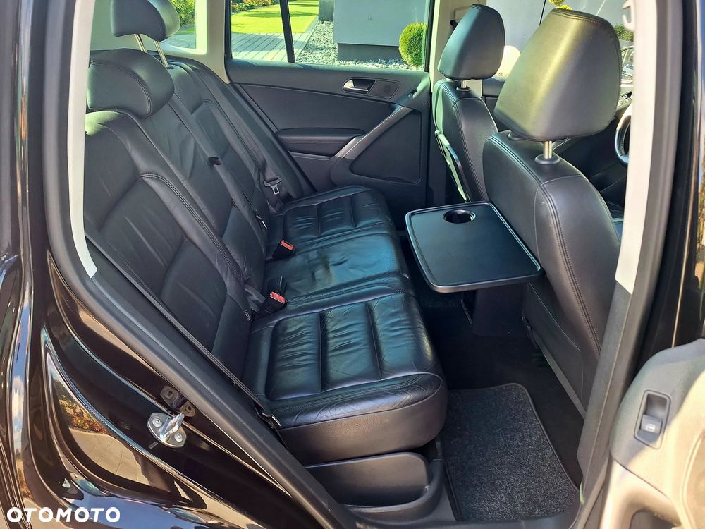Volkswagen Tiguan - 19