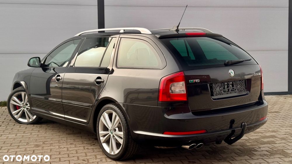 Skoda Octavia 2.0 TDI DPF DSG RS - 19