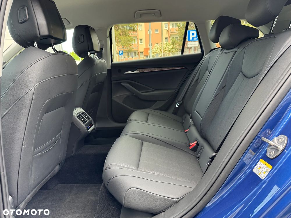 Skoda Superb 2.0 TDI SCR 4x4 L&K DSG - 15