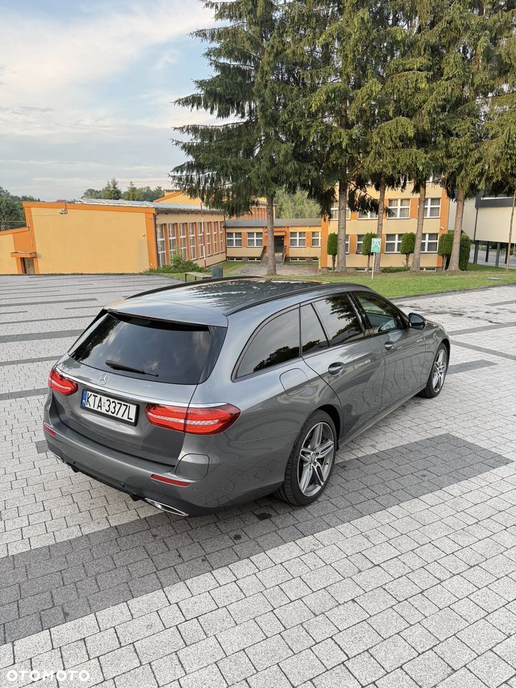 Mercedes-Benz Klasa E 300 de AMG - 8
