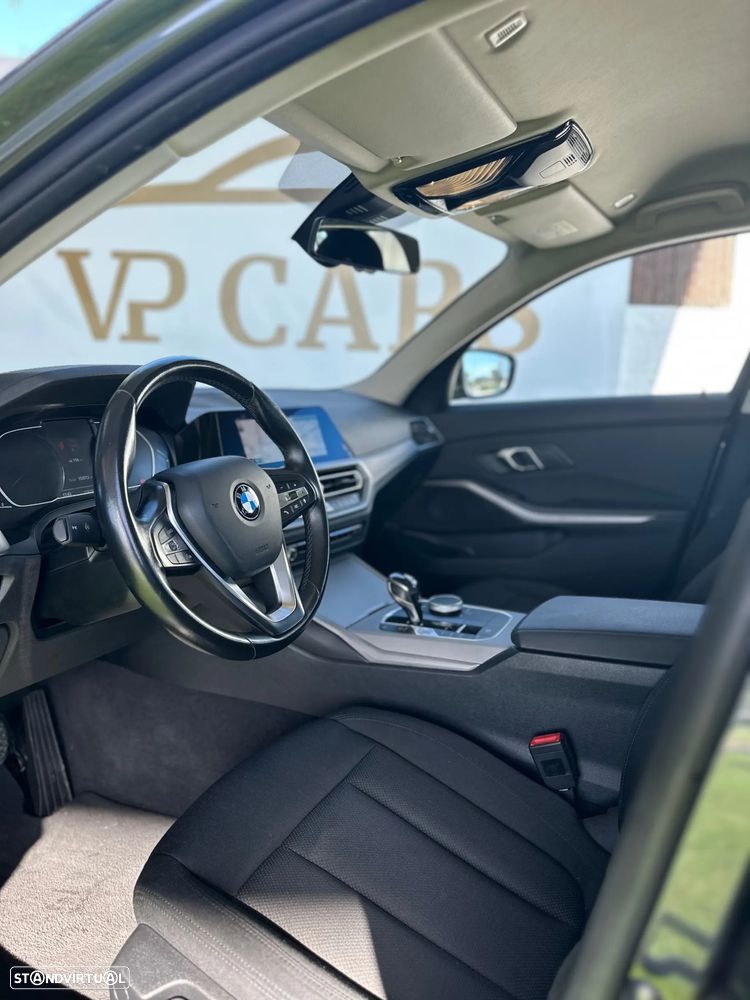 BMW 320 d Aut. M Sport - 17