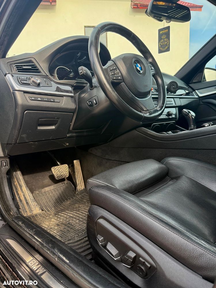BMW Seria 5 535d xDrive - 11