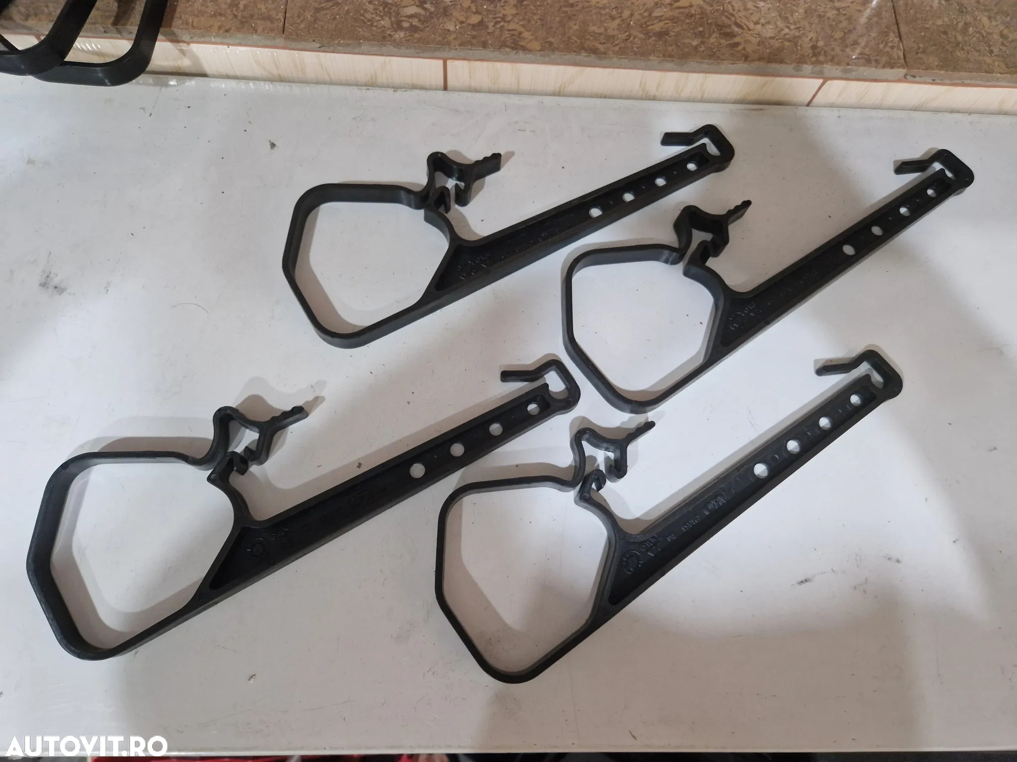 Suport sustinere cabluri ALKO si KNOTT - 6