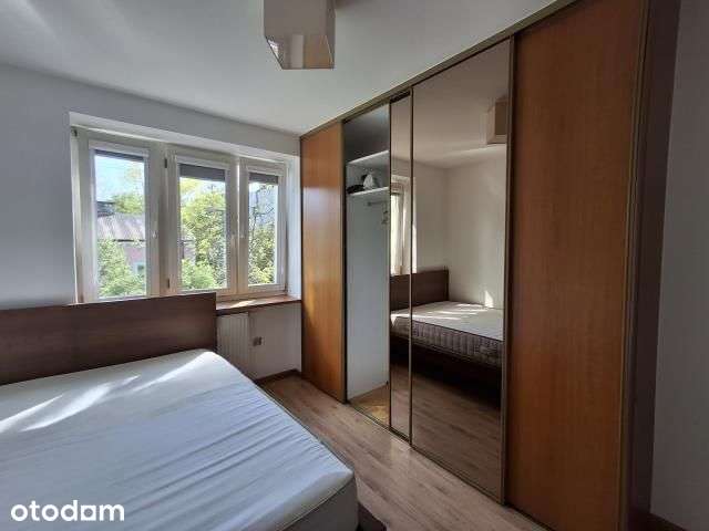 Ładne mieszkanie. meble, balkon, garaż.