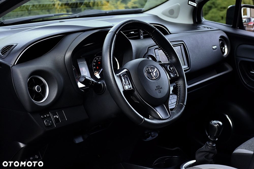 Toyota Yaris 1.5 20th Anniversary - 19
