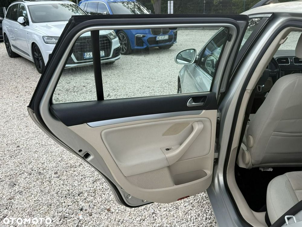 Volkswagen Golf 1.4 TSI Highline - 14
