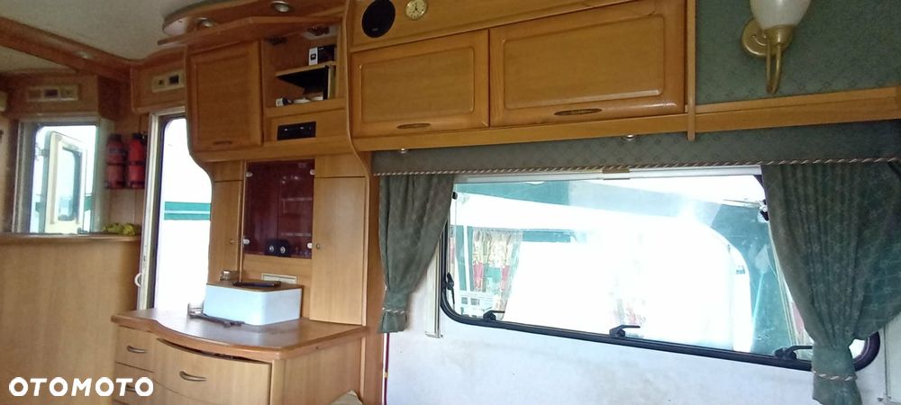 SWIFT Corniche - 14