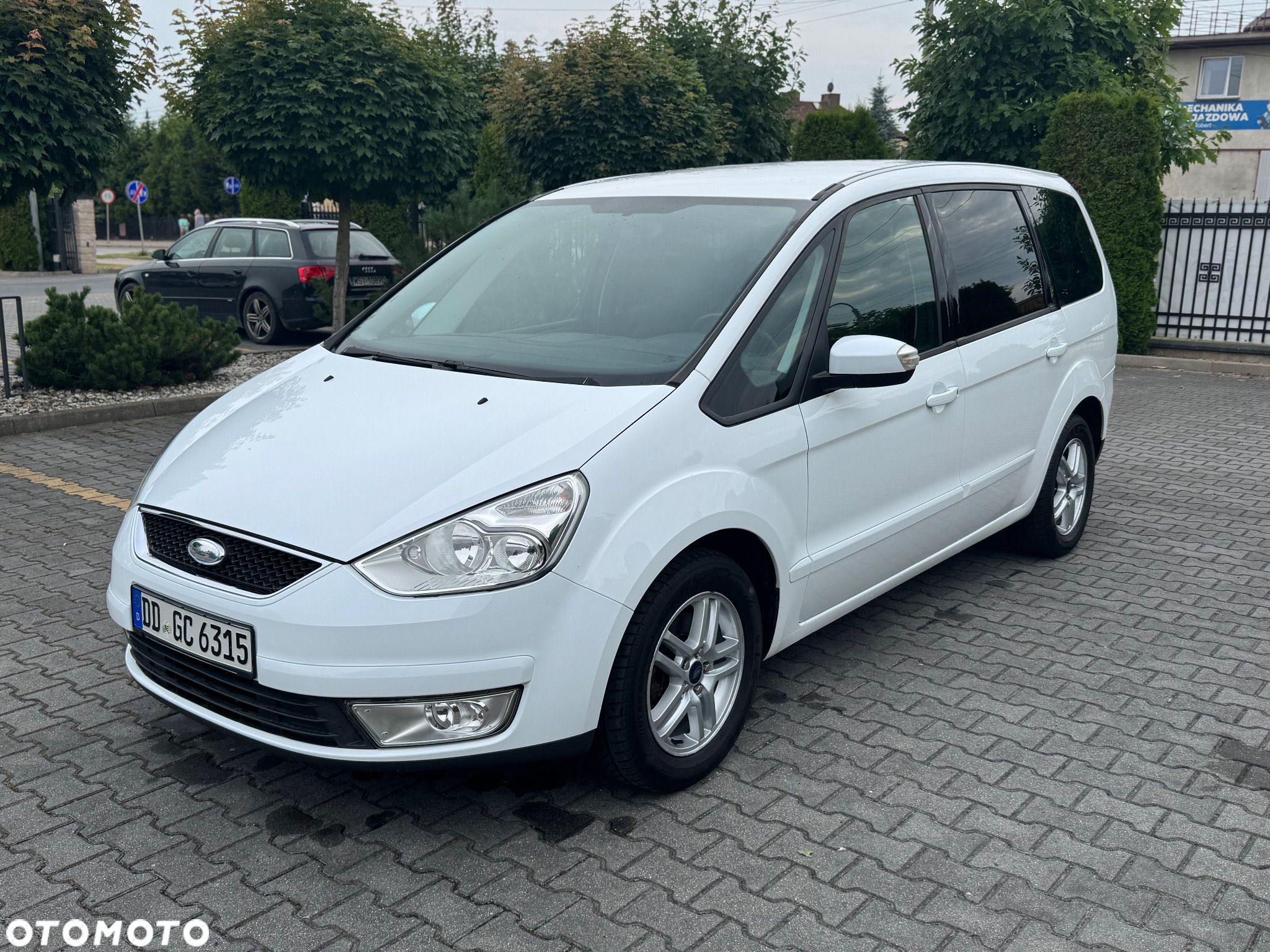 Ford Galaxy 2.0 Concept - 1