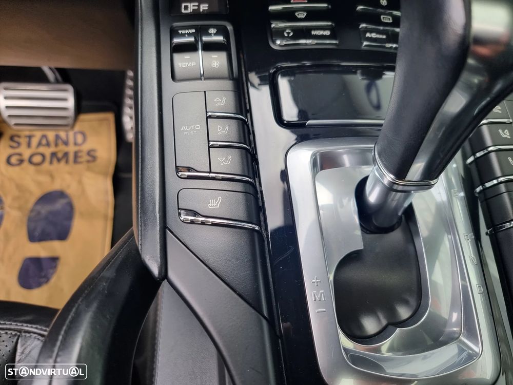 Porsche Cayenne Tiptronic S - 28