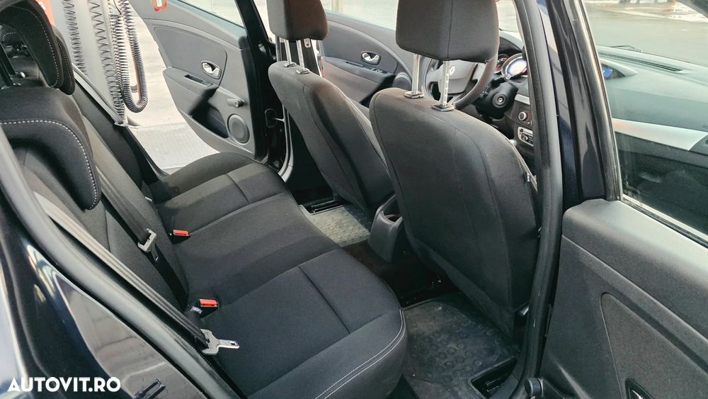 Renault Megane 1.6 16V Expression - 10