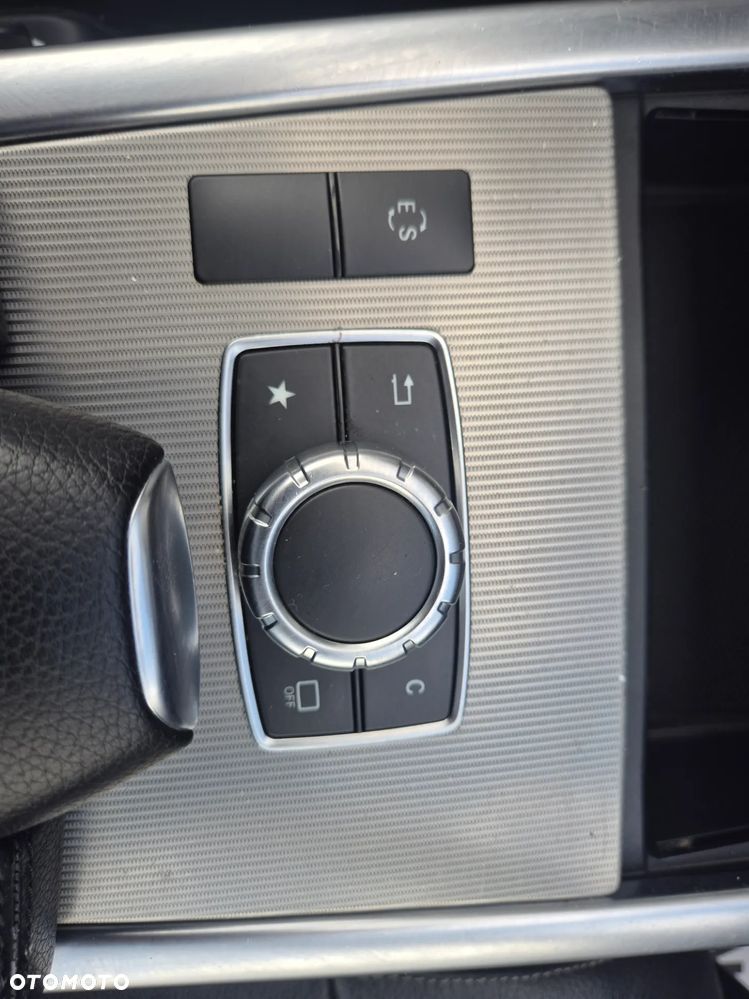 Mercedes-Benz Klasa E 200 BlueTEC 7G-TRONIC Edition - 29