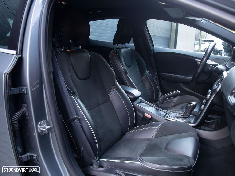 Volvo V40 2.0 D3 R-Design Geartronic - 23