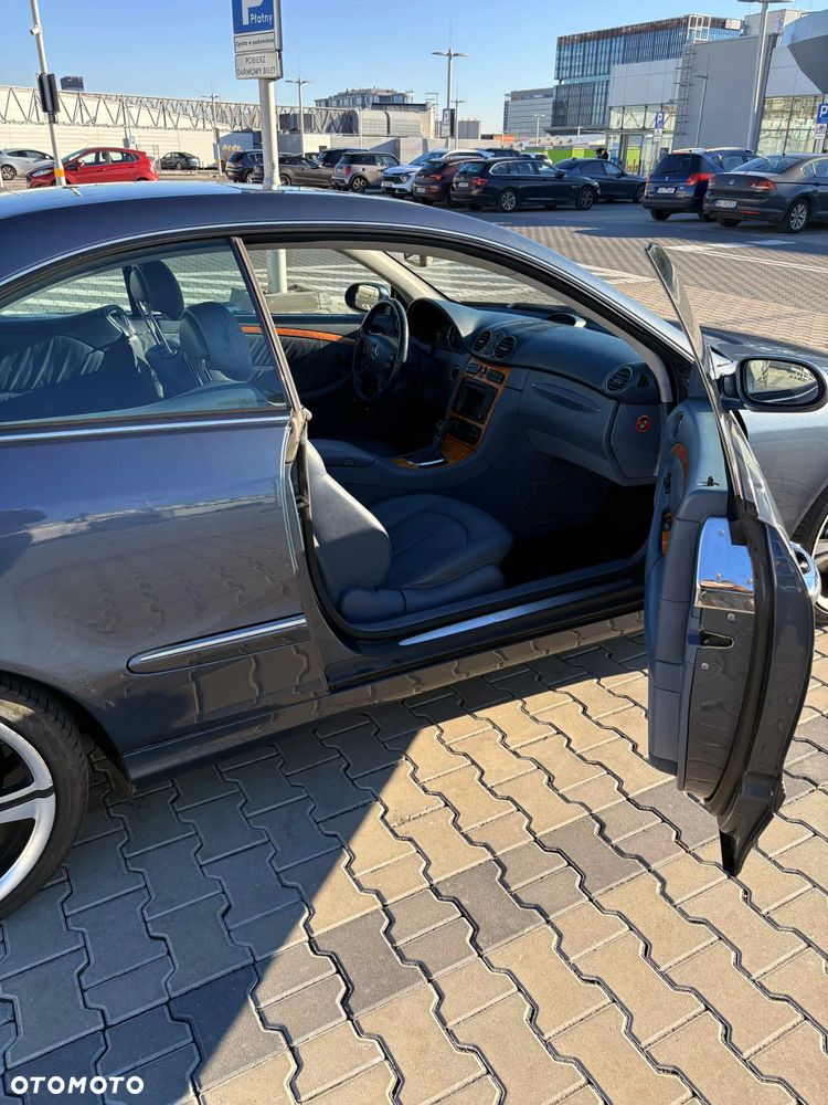 Mercedes-Benz CLK - 8