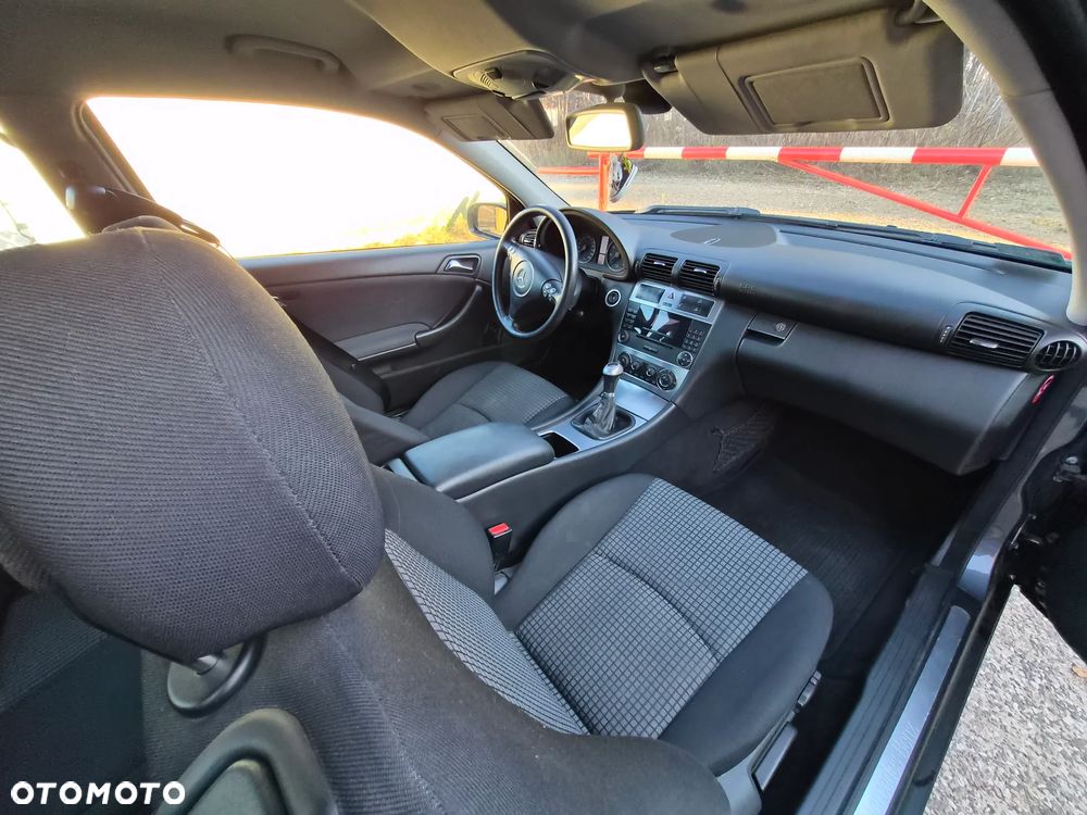 Mercedes-Benz Klasa C 180 Kompressor - 14